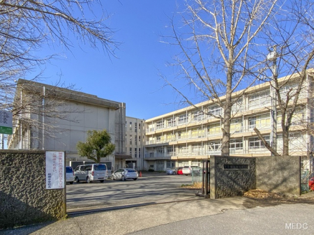 ���ӊ��@���w�Z 1400m �s���s���o�蒆�w�Z