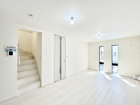 ���̑����ρ@�Ƒ������R�ƏW�܂�e���̃X�y�[�X�ɂȂ肻�� 