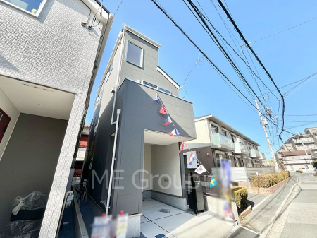 ���n�O�ώʐ^�@�O�ρ��P�������`Exterior�`�@�u����t�v�w�k���P�O���E�u��t�����v�w�k���U���I�w�߂̗��֐��ƖL���Ȏ��R�����󂷂�Z���̂��ƁA�ʂ�L���ȉ��K�ȕ�炵�͉Ƒ����Ί�ɂ��Ă��ꂻ���ł��B