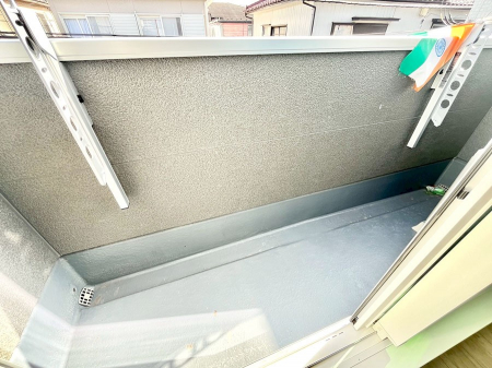 �o���R�j�[�@�������P�������`Balcony�` �o���R�j�[�͉������z���������݁A���z�c����󕨂��C�����悭�������Ƃ��ł��܂��B �g���₷���J���I�ȃo���R�j�[�ł����z�����������Ղ�~�蒍���A�o���R�j�[�t���Z�܂��B