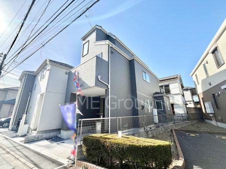 ���n�O�ώʐ^�@�O�ρ��P�������`Exterior�`�@���ӂɂ͊w�Z�┃���{�݂����萶���A�q��ĂɓK���������L�����Ă��܂��I�u�i�Z�n�v�Ƃ��āA�����̂����w�����ł͂Ȃ��A���ӂ̊���ʊw�ł���w�Z�ɂ��Ă������k���������I