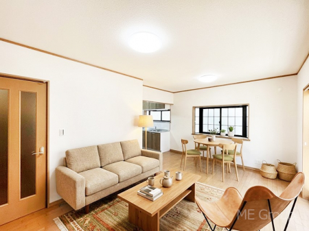 ���r���O�@�������������͋C�̂k�c�j�͉Ƒ��݂�Ȃ̉��K��ԁ��Ƌ��CG�ł�