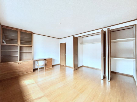 �Q���@�g���₷���`�Ńx�b�g��Ƌ�̒u�����ɂ����邱�Ƃ�����܂���B   