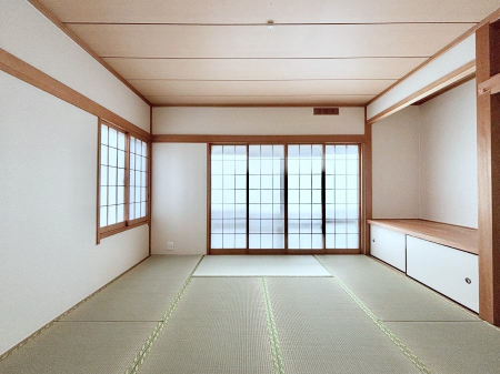 ���̑����ρ@�_�炩����̋�Ԃ́A���q�l�̗V�я�◈�q���̂����ĂȂ��̏ꏊ�Ƃ��ďd�󂵂܂��B 