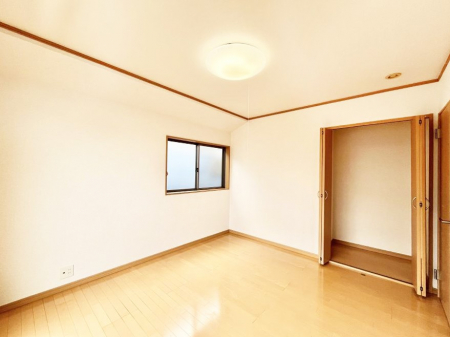 �Q���@�g���₷���`�Ńx�b�g��Ƌ�̒u�����ɂ����邱�Ƃ�����܂���B   