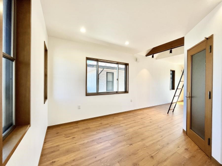 ���̑����ρ@2�ʍ̌����m�ۂ������邢��ԁB�Ƒ��݂�Ȃ����K�ȕ�炵����������݌v�ł��B