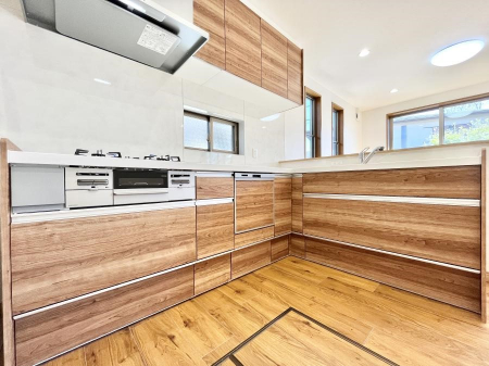 �L�b�`���@L���^���Ɨ�������X�y�[�X���L�X�Ǝg���܂��B�R���p�N�g�ɓ����Ă��������N���N�B