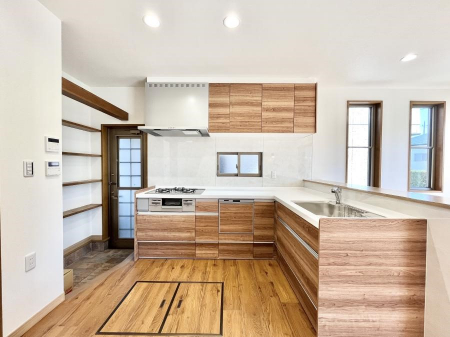 �L�b�`���@�H��@�E�򐅊�E�R�c���R�����Ȃǃf�U�C�������@�\�������˔������V�X�e���L�b�`���I