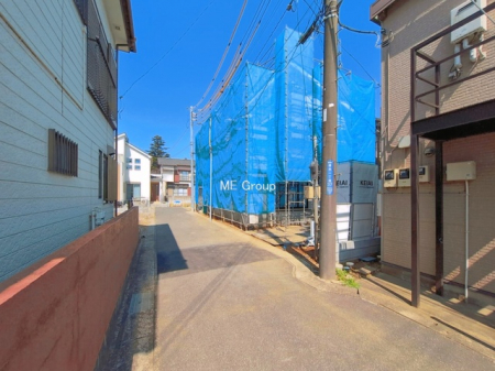 ���n�O�ώʐ^�@�`Exterior�`�@�O�ʓ��H�F�� 4.01m �����@�O�ʓ��H�͊ՐÂȏZ��n���͂���Ԓʂ�̏��Ȃ����H�B���Ԃ̏o��������炭�炭�ł��I���s���_�E���n���w�̂���]�́A���C�y�ɂ��₢���킹���������I