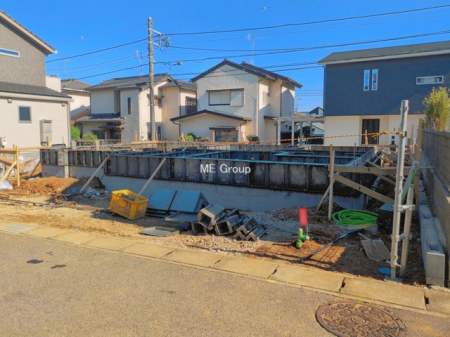 ���n�O�ώʐ^�@�`Exterior�`�@��s���œ���̃X���[���C�t���΂Ɉ͂܂ꂽ�y�n�͓s��̌�����Y���ꂻ���B�l�G��ʂ��Ď��R�ƐG�ꍇ����X�|�b�g�����ӂɂ͐��肾������I�Z�݂����Ȃ�ƁB��炵�������B