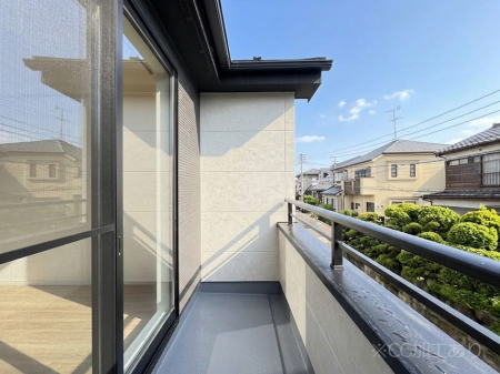 �o���R�j�[�@�����`Balcony�`  �o���R�j�[�͉������z���������݁A���z�c����󕨂��C�����悭�������Ƃ��ł��܂��B  �g���₷���J���I�ȃo���R�j�[�ł����z�����������Ղ�~�蒍���A�o���R�j�[�t���Z�܂��B  