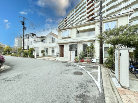 ���n�O�ώʐ^�@�O�ʓ��H�͂�����Ɛ�������Ă��܂�  