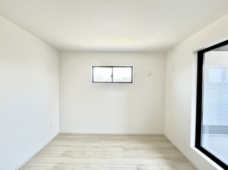 �q�������@�����`Bed Room�`�@�������������̂��ˌ��Ẵ����b�g�ł��B���Ƒ������������ƂŎ苷�Ɋ����Ă����Z�܂����ˌ��Ăł͊e�����v���C�o�V�[��ۂ��Ƃ��ł��܂��B�Z�܂��ɂ�Ƃ肪���܂�S�������b�N�X�ł��܂���