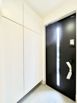 ���ց@�����`Entrance�`�@�Ƃ̒��ł��q�l���}����ŏ��̏ꏊ�ł��錺�ւ́A�Ƃ̈�ۂ��̂��̂ł��I�L�x�Ȍ��֎��[�ŁA����Y��ɕۂ��Ƃ��o���܂��􌺊ւɂ͂����Ղ���[�̉��ʔ��������I