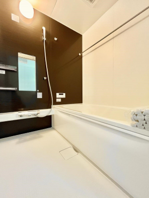 ���̑����ρ@�����`Bath Room�`�@�L���o�X���[�����������1���̔�������āA�[���������X�������肭�������B��1�������d�l�ʐ^