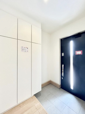 ���ց@�������P�������`Entrance�`�@�Ƃ̒��ł��q�l���}����ŏ��̏ꏊ�ł��錺�ւ́A�Ƃ̈�ۂ��̂��̂ł��I�L�x�Ȍ��֎��[�ŁA����Y��ɕۂ��Ƃ��o���܂��􌺊ւɂ͂����Ղ���[�̉��ʔ��������I