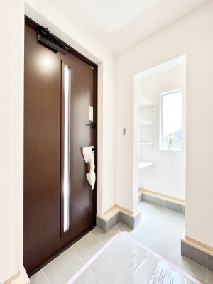 ���ց@������No.4���`Entrance�`�@���ւ͉Ƃ̊�Ƃ����܂����䂪�Ƃ̃Z���X�����肰�Ȃ����������閣�͂��錺�֑�����y���݂̈�B�A���x�ɉƑ����ق��Ƃł���S�n�悢��ԑ������؂ł��ˁ�
