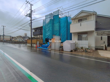 ���n�O�ώʐ^�@�`Exterior�`�@�Z��n�ɂȂ��Ă���̂Ŏԗʂ����Ȃ��A�Â��ȗ��n�ł��B�q��Ċ����ǍD�ł������ӊ������킹�Ă��ē������Ē����܂��B  