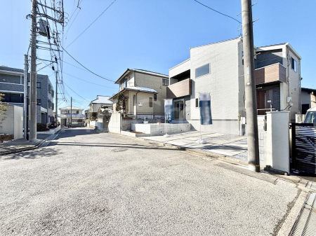 ���n�O�ώʐ^�@�O�ρ`Exterior�`�@�O�ʓ��H�F�쓌 5m �����@�O�ʓ��H�͊ՐÂȏZ��n���͂���Ԓʂ�̏��Ȃ����H�B���Ԃ̏o��������炭�炭�ł��I���s���_�E���n���w�̂���]�́A���C�y�ɂ��₢���킹���������I  