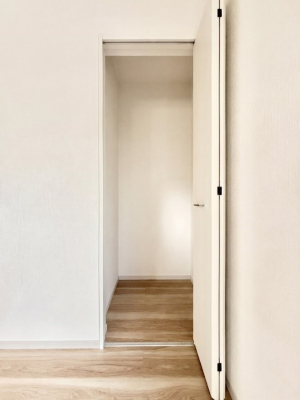 ���̑����ρ@�����`Closet�`�@�}�ȗ��q���A�����Q�ĂȂ��B���������T�b�ƉB�����e�ʎ��[���A�Z�����}�}�ƃp�p�̖������T�|�[�g���܂��B�����d�l�ʐ^  