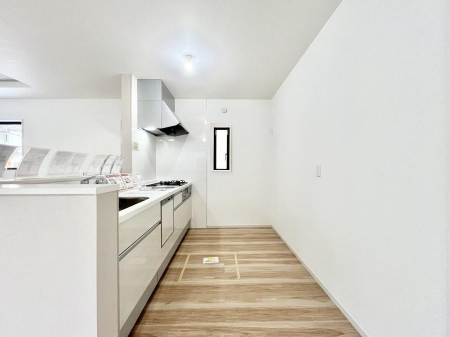 ���̑����ρ@�����`Kitchen�`�@�L���Ďg���₷���L�b�`���Ȃ�Ƒ��ł�������ɗ�������������A��Еt������ԂȂ��ł����Ⴂ�܂�����[�������Ղ肠��̂ŁA������������Ɛ����Ȉ�ۂ�ۂĂ܂��B�����d�l�ʐ^