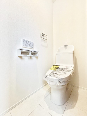 �g�C���@������No.1���`Toilet�`�@�������̂��鐅����g�C���̓E�H�V�����b�g�t���ł����g�C���͖����g�킴��𓾂Ȃ����́B����������ۂ������ł��ˁB�g�C����2��������̂Œ��̍��G���ɕ֗��ł��I