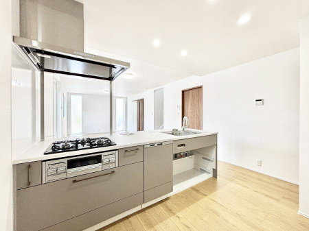 �L�b�`���@������No.1���`Kitchen�`�@�u���������͉�����낤�v����ȃL�b�`���Ȃ�v�������藿�����ł����Ⴂ�܂��B�L�b�`������̓��r���O����]�ł��܂��B�Ƒ����Ȃ��邨�Ƃ������ɂ������܂��B