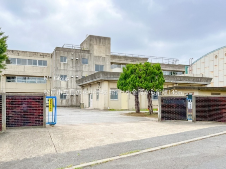 ���ӊ��@���w�Z 140m ���ˎs���L�̉ԏ��w�Z