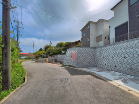 ���n�O�ώʐ^�@�`Exterior�`�@�O�ʓ��H�F�쓌 6m �����@�O�ʓ��H�͊ՐÂȏZ��n���͂���Ԓʂ�̏��Ȃ����H�B���Ԃ̏o��������炭�炭�ł��I���s���_�E���n���w�̂���]�́A���C�y�ɂ��₢���킹���������I