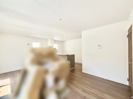 ���̑����ρ@�������U�������`Living�`�@�����ɂ݂͂�Ȃ��W���A�H���Ɗy������b���n�܂�B�b�ɖ����ɂȂ肷���āA��������Y��锼�߂��ɂȂ��Ă��܂��B����ȑ��̊Ԃ̍K�������������Ă����ꏊ�ł��肽���B