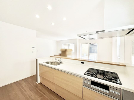 �L�b�`���@�������U�������`Kitchen�`�@�u���������͉�����낤�v����ȃL�b�`���Ȃ�v�������藿�����ł����Ⴂ�܂��B�L�b�`������̓��r���O����]�ł��܂��B�Ƒ����Ȃ��邨�Ƃ������ɂ������܂��B