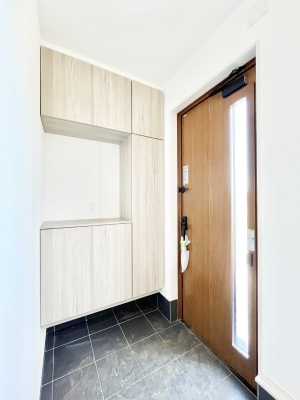 ���ց@�K���X�X���b�g�̓��������փh�A�������Ɍ���͂��Ă���܂�