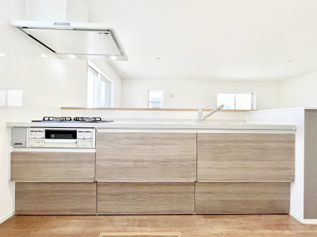 �L�b�`���@�������������I�ɁA�y�����I�V�X�e���L�b�`��