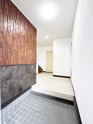 ���ց@�����`Entrance�`�@���ւ͉Ƃ̊�Ƃ����܂����䂪�Ƃ̃Z���X�����肰�Ȃ����������閣�͂��錺�֑�����y���݂̈�B�A���x�ɉƑ����ق��Ƃł���S�n�悢��ԑ������؂ł��ˁ�