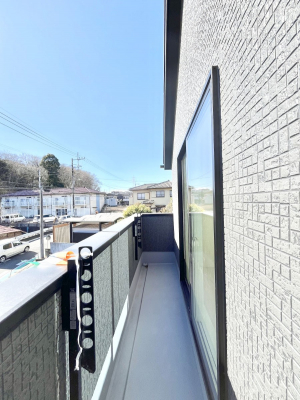 �o���R�j�[�@�����`Balcony�`  �o���R�j�[�͉������z���������݁A���z�c����󕨂��C�����悭�������Ƃ��ł��܂��B  �g���₷���J���I�ȃo���R�j�[�ł����z�����������Ղ�~�蒍���A�o���R�j�[�t���Z�܂��B  