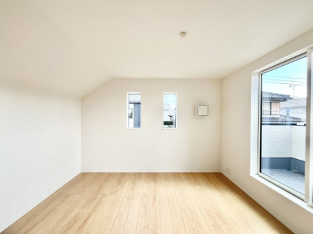 ���̑����ρ@�����`Bed Room�`  �u��������������l�v�Ƃ��v�w�ł�����肭�낰��Q���B  �����̉Ǝ��₨�d���ɔ�ꂽ���̓t�J�t�J�̃x�b�g�Ŗ�����Ă��������B�e���r��{�I�������Ă����K�ȍL����������