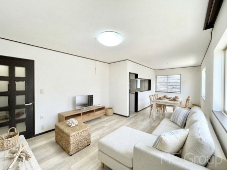 ���r���O�@���Ƒ��̓��₩�Șb�����ŕ�܂�閾�邢���r���O  ���Ƌ��CG�ł�