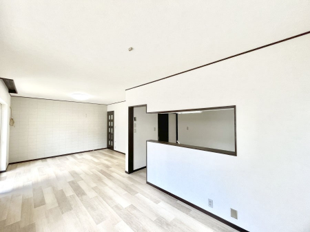 ���̑����ρ@�Ƒ������R�ƏW�܂�e���̃X�y�[�X�ɂȂ肻��