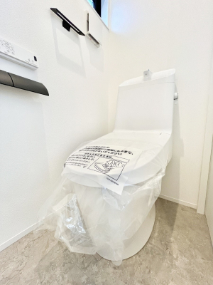 �g�C���@�������P�������`Toilet�`�@�Y��E�X�b�L���E���K�ȃE�H�V�����b�g�t�g�C���ł��낰���Ԃł��B�̌������薾�邭�A���K��ԂƂȂ��Ă���܂��������g���ꏊ�����炱���̔z���ł��I