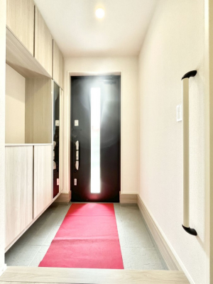 ���ց@�������R�������`Entrance�`�@���ʔ��~���[�t�Ȃ̂ŁA���o�����O�̐g�����Ȃ݃`�F�b�N�Ɂ����ւ͂��q�l�����o�}�������ԍŏ��̏ꏊ�A�A���Ă��鎞�ɓ���ŏ��̏ꏊ�B����ȏꏊ�����炱���A���ǂ���ԂɁ�