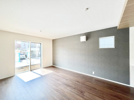 ���̑����ρ@�A�N�Z���g�N���X���������ȃ_�C�j���O�B�Ƒ��ł̂�т肭�낰��L�X�X�y�[�X�B