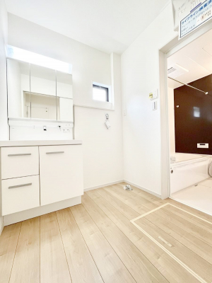 ���̑��@���������Ă���̂Ŋ��C���ł��Đ����������郉���h���[�X�y�[�X