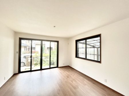 ���̑����ρ@�Ƒ������R�ƏW�܂�e���̃X�y�[�X�ɂȂ肻��