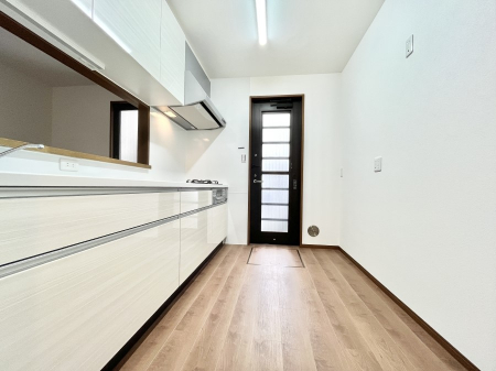 �L�b�`���@��Ƃ肠��L�b�`���ł͂��Ƒ��Ɗy�������������ł��܂��B