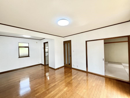 ���r���O�@�Ƒ��c���̎��Ԃ����������Ȃ��났�̃��r���O�_�C�j���O�B