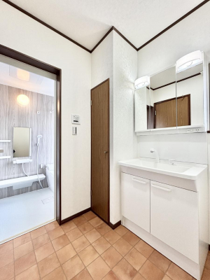 ���ʑ�E���ʏ��@�傫�����₷���O�ʋ��Ő�����������ʑ�́A�g�����Ȃ݃`�F�b�N�┧�̂������ɂ������߂ł��B 