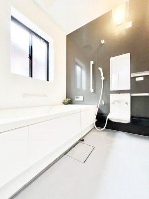 �����@����̔�������Ă���閾�邢�������̂���o�X���[��