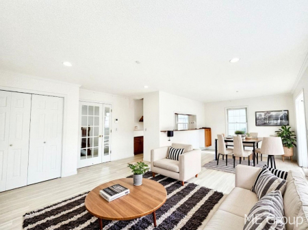 ���r���O�@�傫�ȑ����炽���Ղ�̗z���ƕ����������郊�r���O���Ƌ��CG�ł�  