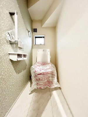 �g�C���@�����`Toilet�`�@�Y��E�X�b�L���E���K�ȃE�H�V�����b�g�t�g�C���ł��낰���Ԃł��B1�A2�K���Ƀg�C���X�y�[�X�I�̌������薾�邭�A���K��ԂƂȂ��Ă���܂��������g���ꏊ�����炱���̔z���ł��I