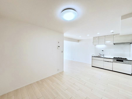 ���̑����ρ@�Ƒ������R�ƏW�܂�e���̃X�y�[�X�ɂȂ肻��